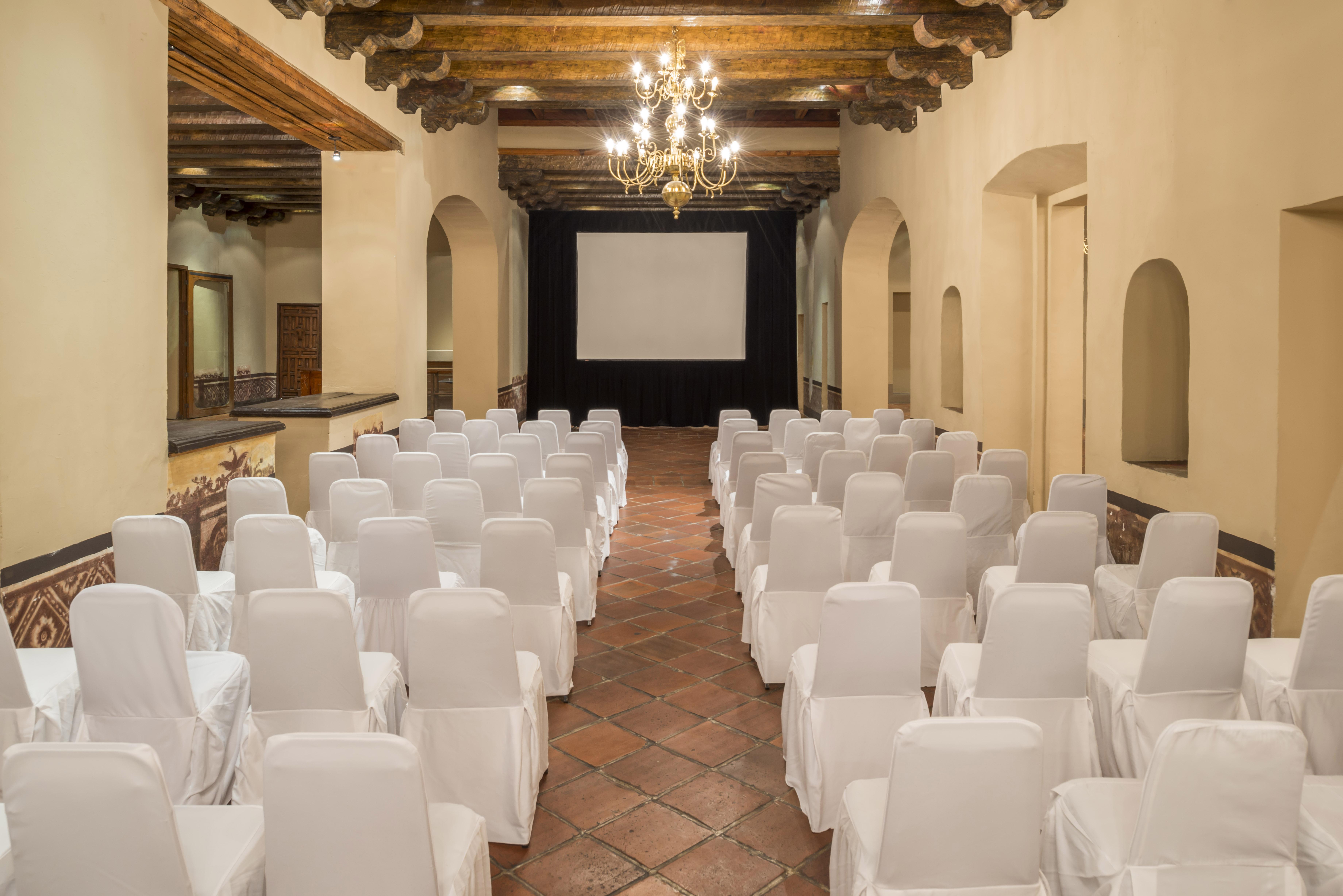 فندق Quinta Real بويبلا المظهر الخارجي الصورة The theater at the Hotel El Mesón